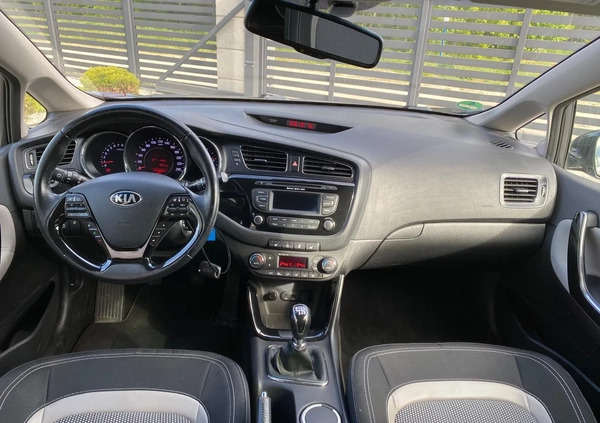 Kia Ceed cena 23900 przebieg: 163900, rok produkcji 2013 z Świecie małe 379